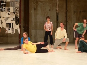 Dance \(Praticable\) - Gruppenversion nach einer Partitur von Frédéric Gies