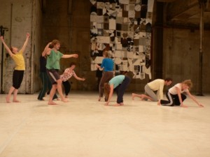 Dance \(Praticable\) - Gruppenversion nach einer Partitur von Frédéric Gies